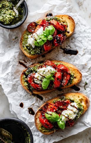 Burrata Bruschetta with Roasted Tomatoes and Pesto Recipe