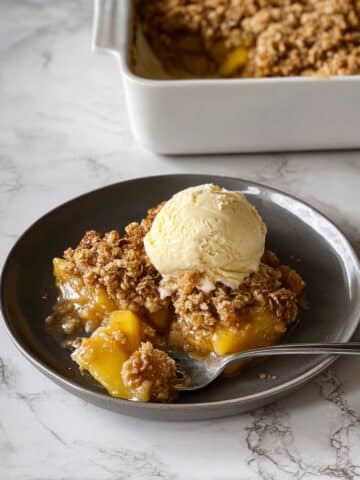 Bake Apples with Oatmeal Crumble Recipe