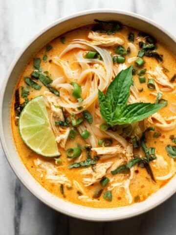 Easy Thai Chicken Curry Soup Recipe