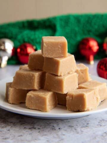 3-Ingredient Peanut Butter Fudge Recipe