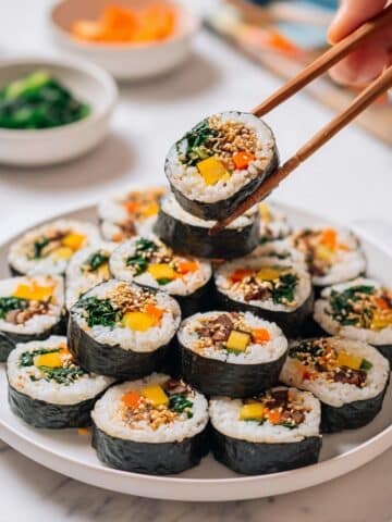 Kimbap (Korean Seaweed Rice Rolls) Recipe