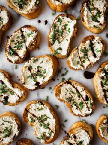 White Bean Crostini with Thyme and Balsamic Recipe