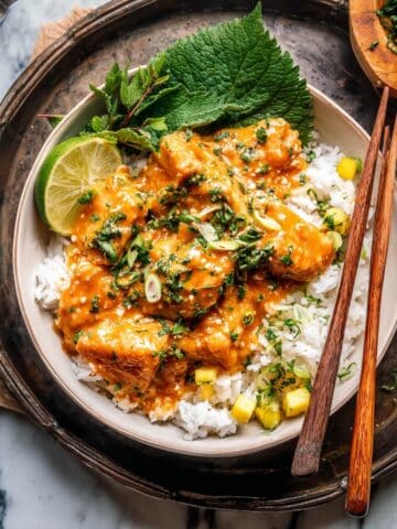 Baked Coconut Curry Salmon with Mango Salsa Recipe