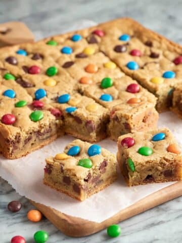 M&M Cookie Bars Recipe