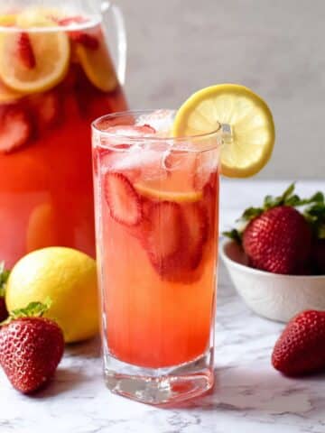 Fresh Strawberry Lemonade Recipe