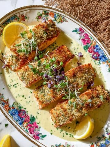 Panko Crusted Salmon with Creamy Dill Sauce Recipe