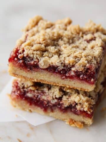 Raspberry Oatmeal Crumble Bars Recipe