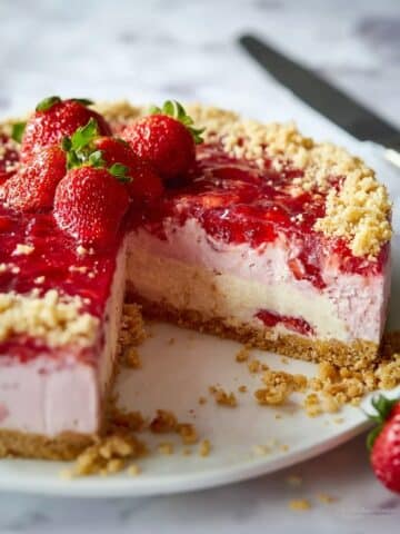 Strawberry Shortcake Crunch Cake That Will Blow Your Mind Recipe