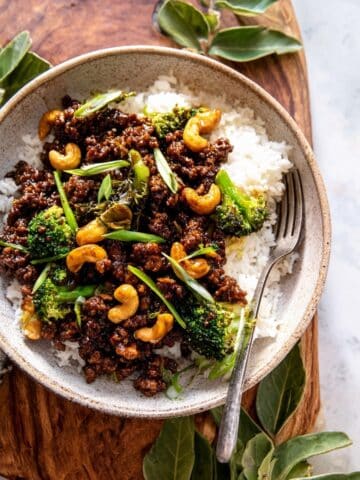 20 Minute Garlic Butter Cashew Chicken Recipe