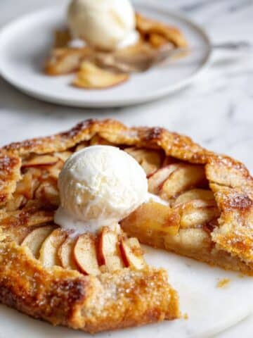 Easy Cinnamon Vanilla Apple Galette Recipe