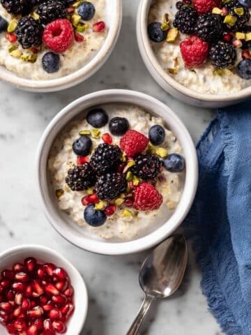 Overnight Yogurt Oats with Fresh Fruit and Nuts Recipe