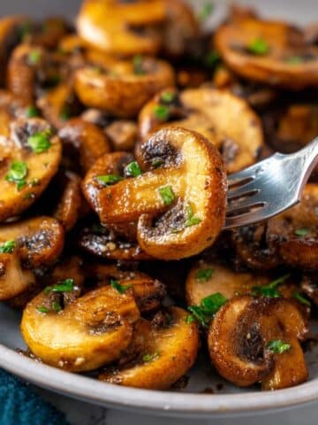 Easy Air Fryer Mushrooms Recipe