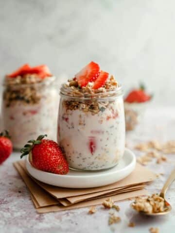 Strawberry Overnight Oats Recipe