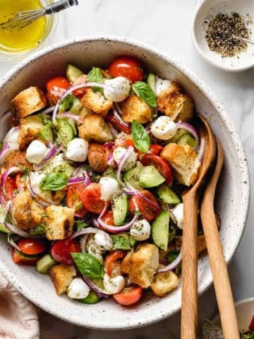 Panzanella Salad (Italian Bread Salad) Recipe