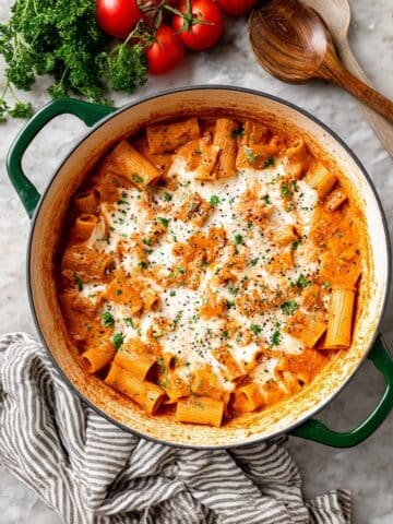 One Pot Chicken Parmesan Pasta Recipe