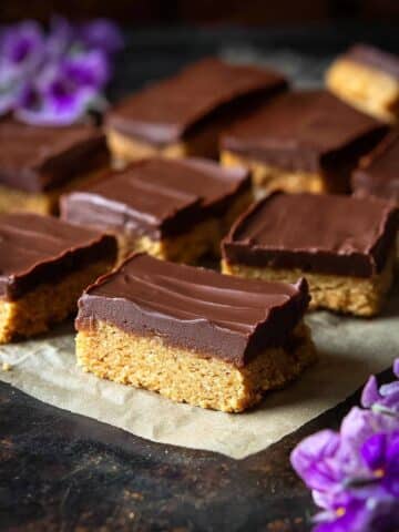 Lunchroom Chocolate Peanut Butter Bars Recipe