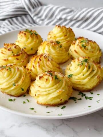 Garlic Parmesan Duchess Potatoes Recipe